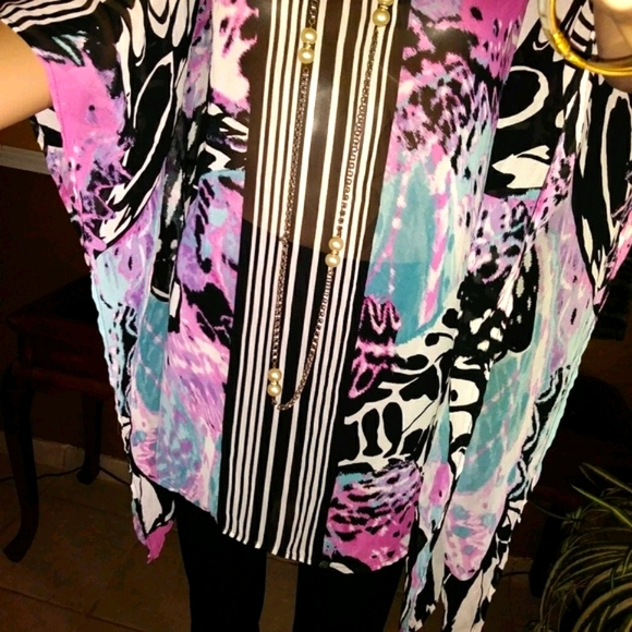 Poncho blouse - Picture 6 of 8